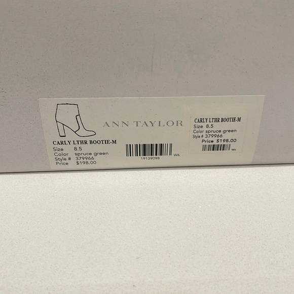 Ann Taylor Carly leather ankle bootie s 8 1/2 - Picture 3 of 8